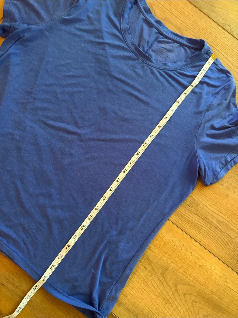 GAP Fit Breathe T-Shirt Women's Short Sleeve Crew Tee in Dazzling Blue XL - Picture 6 of 7